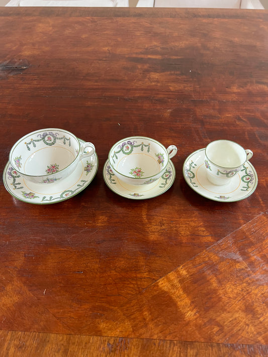 Antique Minton China Dinner Service B840 | Green Swag Floral Pattern | 18+ Place Settings | Circa 1905