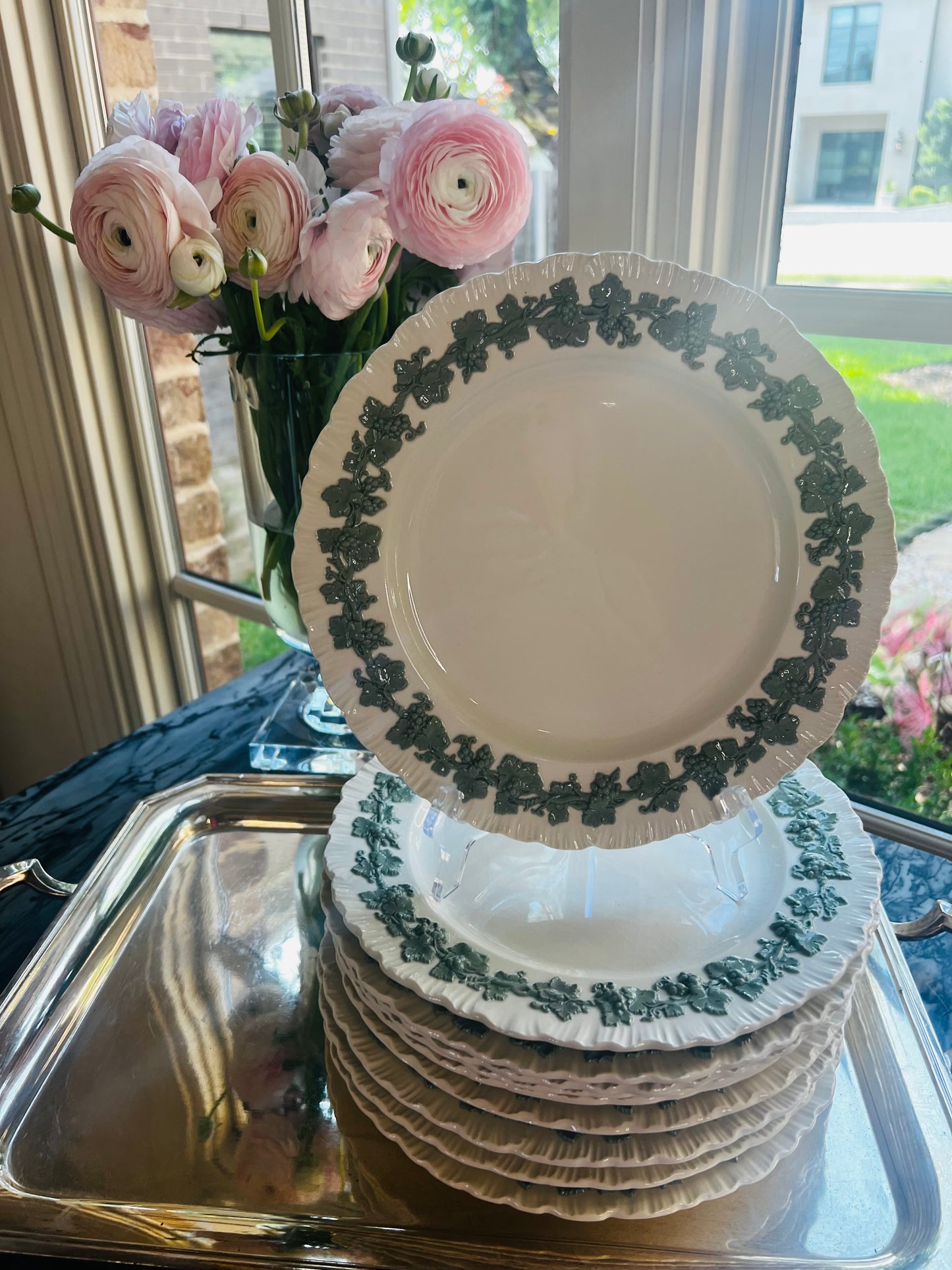 Vintage Wedgwood Embossed Queen’s Ware Dinner Plates, Green Grapevine Border, Set of 10