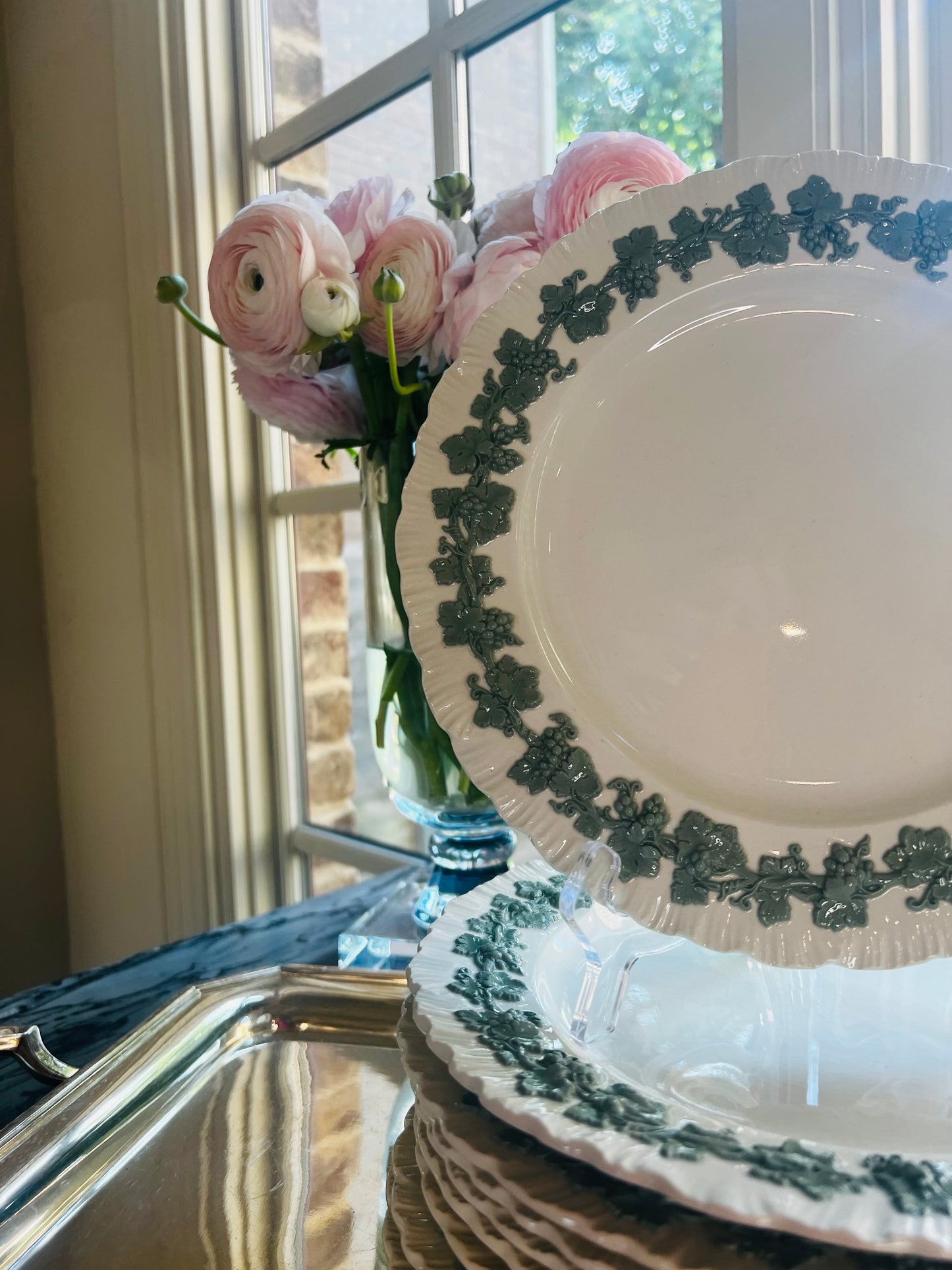 Vintage Wedgwood Embossed Queen’s Ware Dinner Plates, Green Grapevine Border, Set of 10