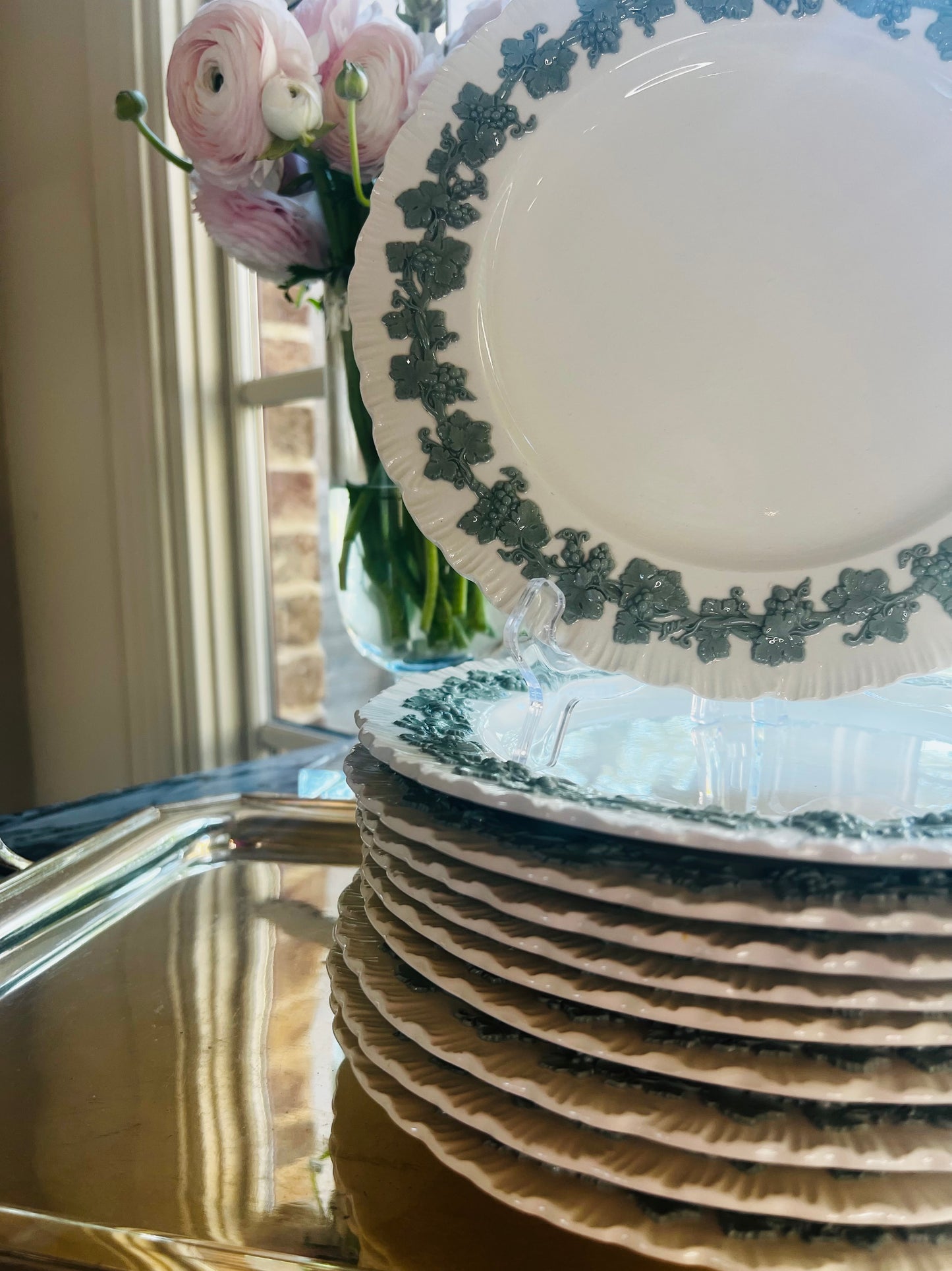 Vintage Wedgwood Embossed Queen’s Ware Dinner Plates, Green Grapevine Border, Set of 10