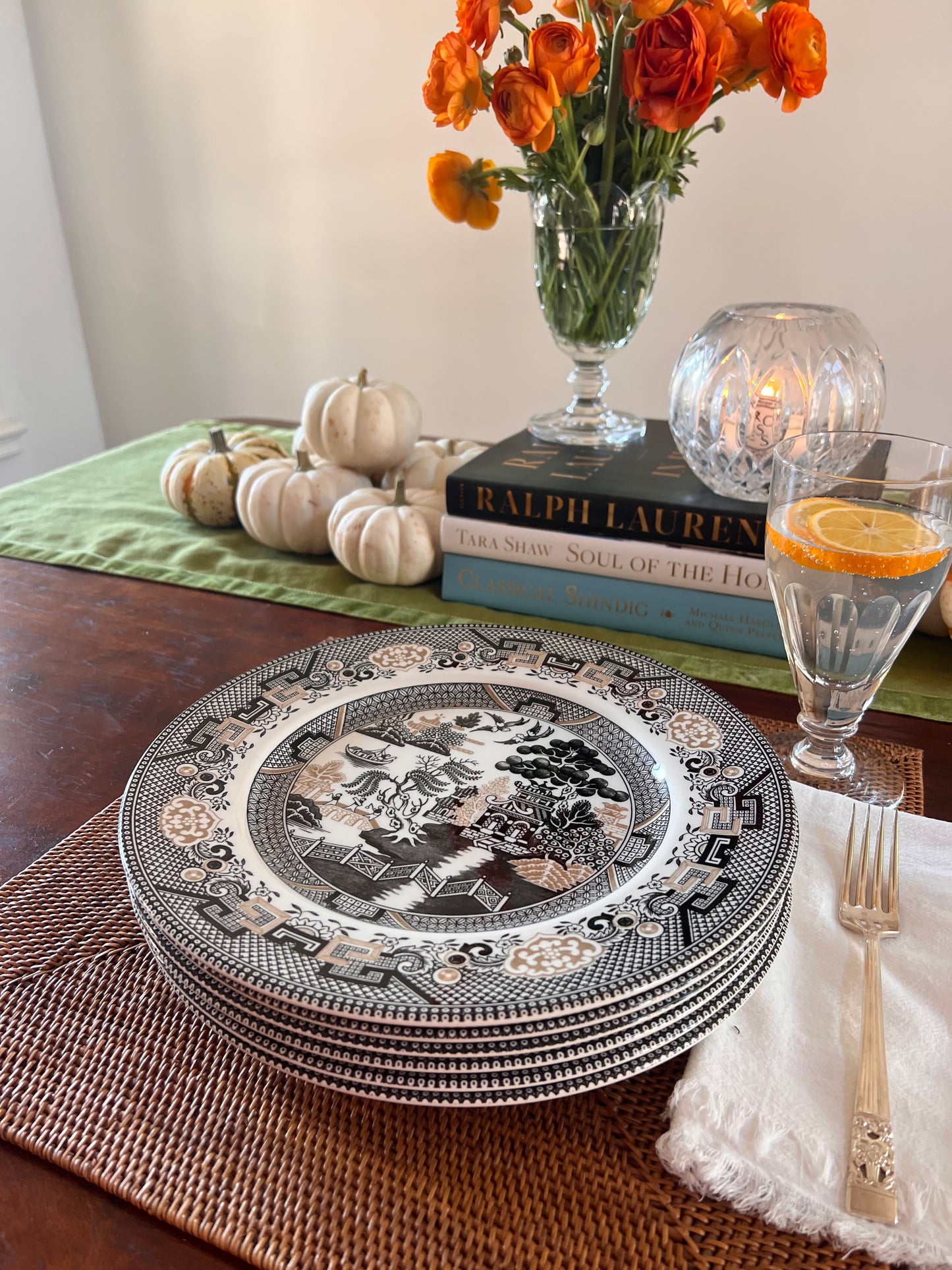 Royal Stafford  Brown and Black Blue Willow Salad plates (set of 6)