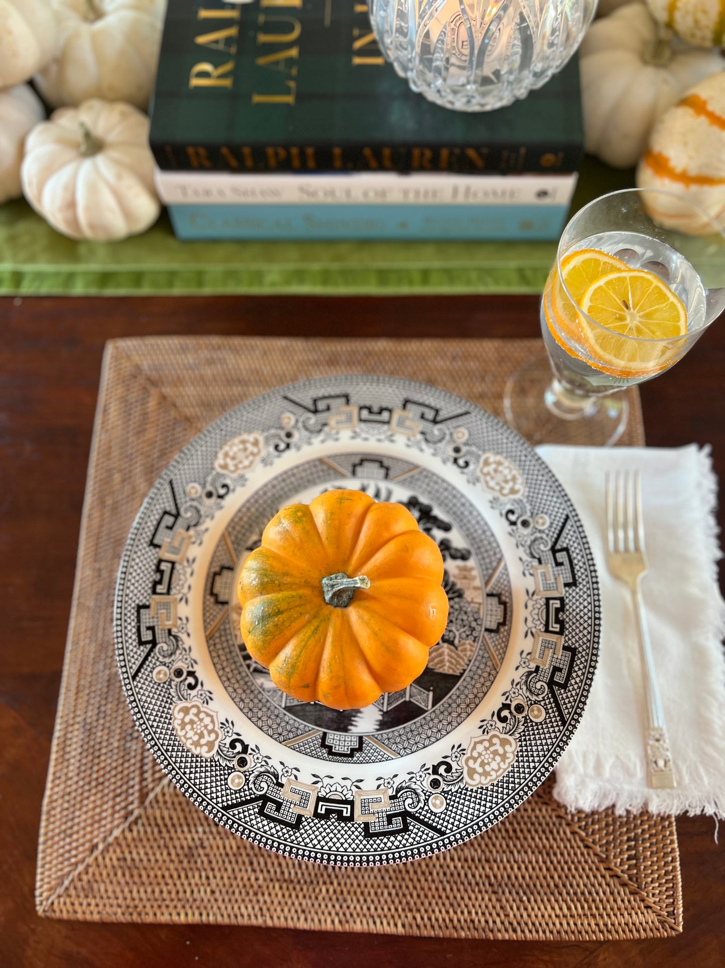 Royal Stafford  Brown and Black Blue Willow Salad plates (set of 6)