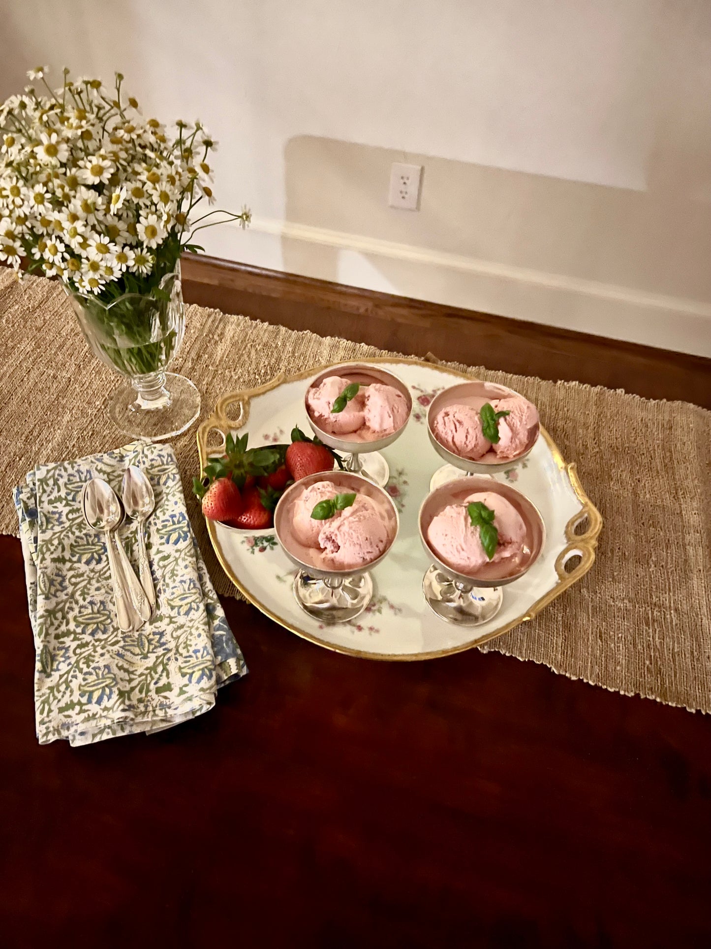 Vintage de Uberti Silverplate Coupes (set of 6)